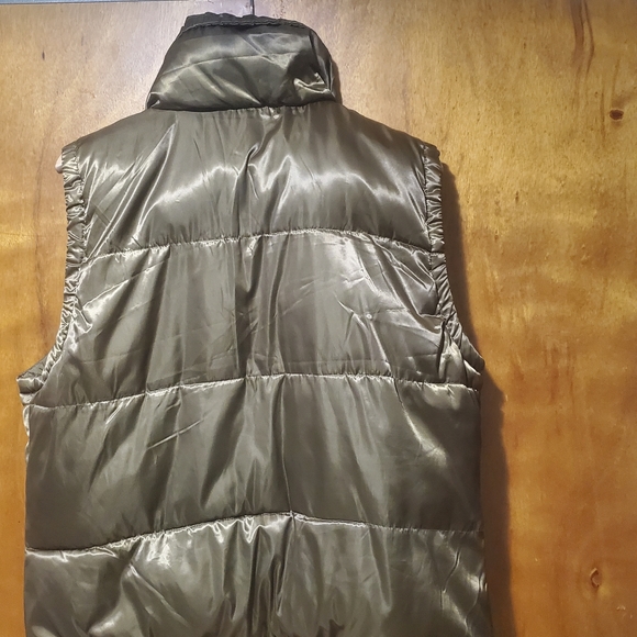 Vest - Picture 2 of 2